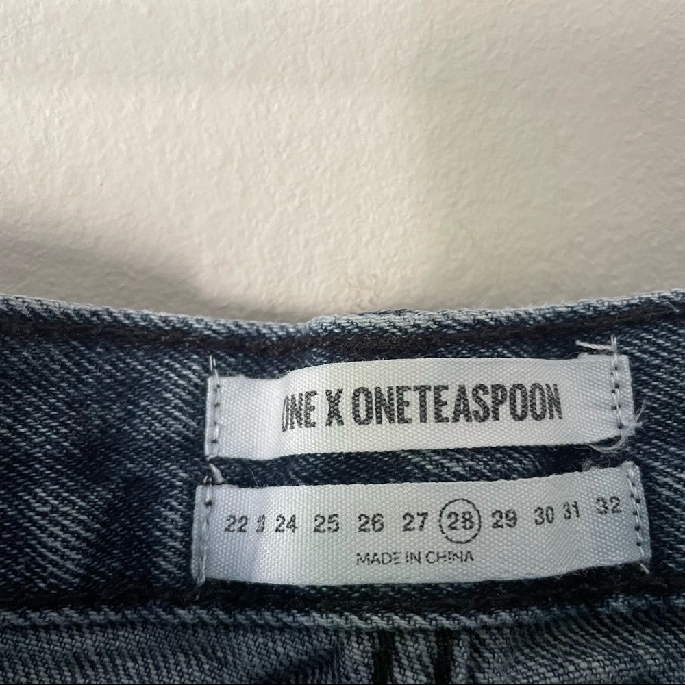 One Teaspoon Bandits Distressed Denim Shorts - Picture 3 of 7